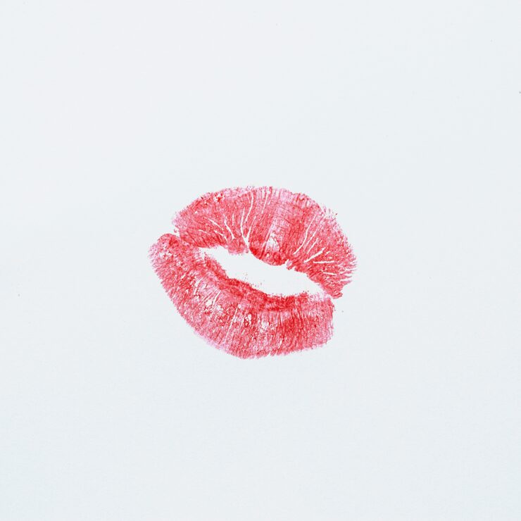 4 Ways to Get Ultra-Soft, Kissable Lips