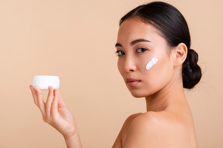 5 Simple Ways to Rejuvenate Dry Winter Skin
