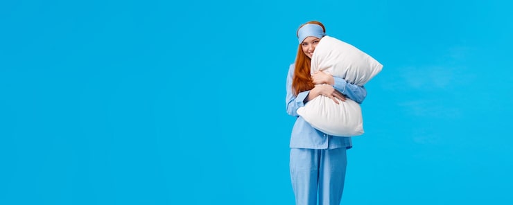 6 Pillow and Sleep Spray Recipes to Help You Sleep