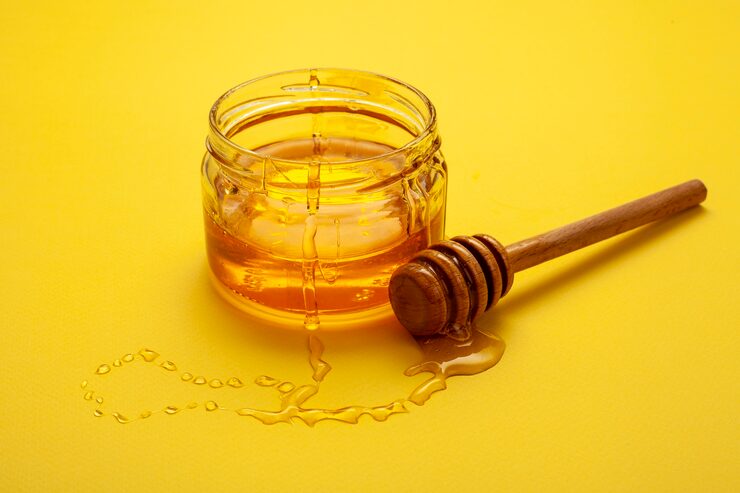 DIY Honey Face Mask for Hydrated, Radiant Skin